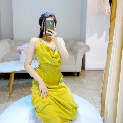 Váy lụa hai dây màu vàng chanh